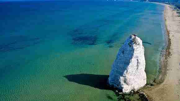 Pizzomunno beach Vieste what to do Gargano